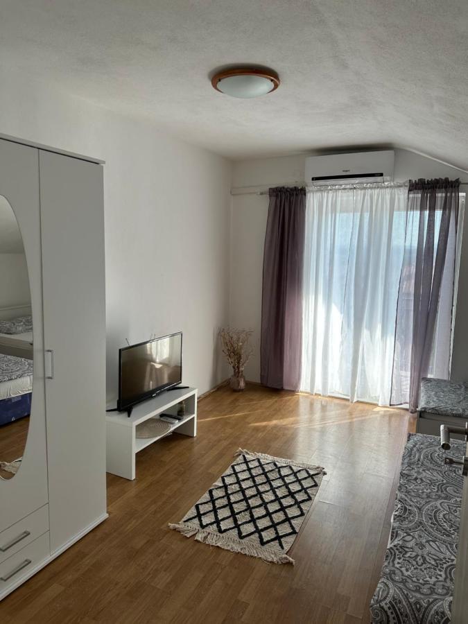 Apartments Kralj Zvonimir Jadranovo Exterior foto