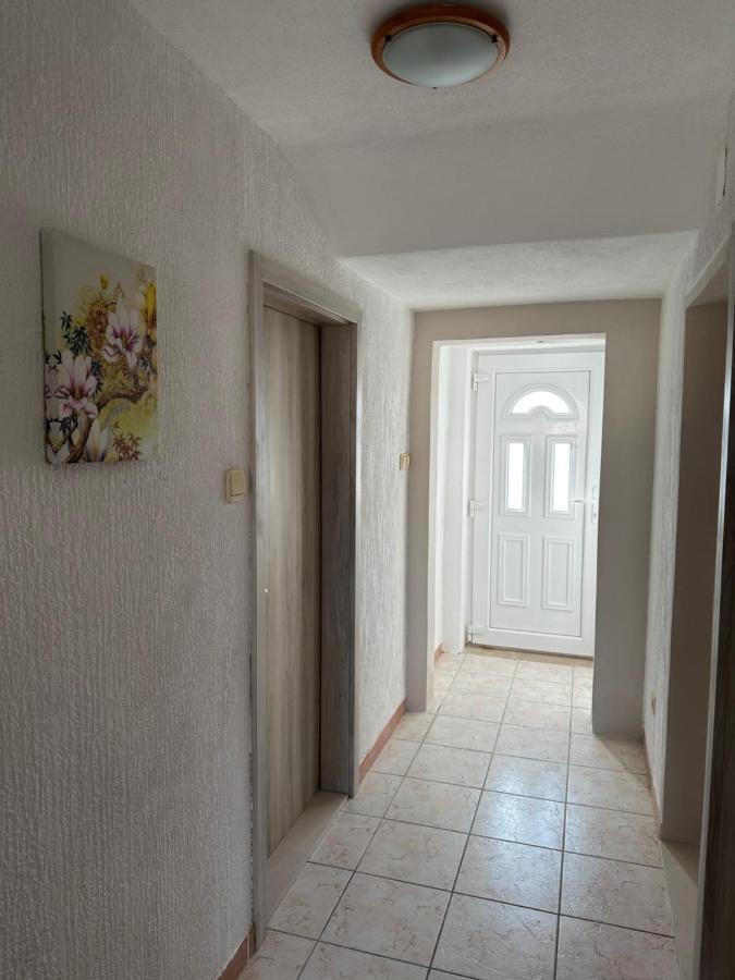 Apartments Kralj Zvonimir Jadranovo Exterior foto